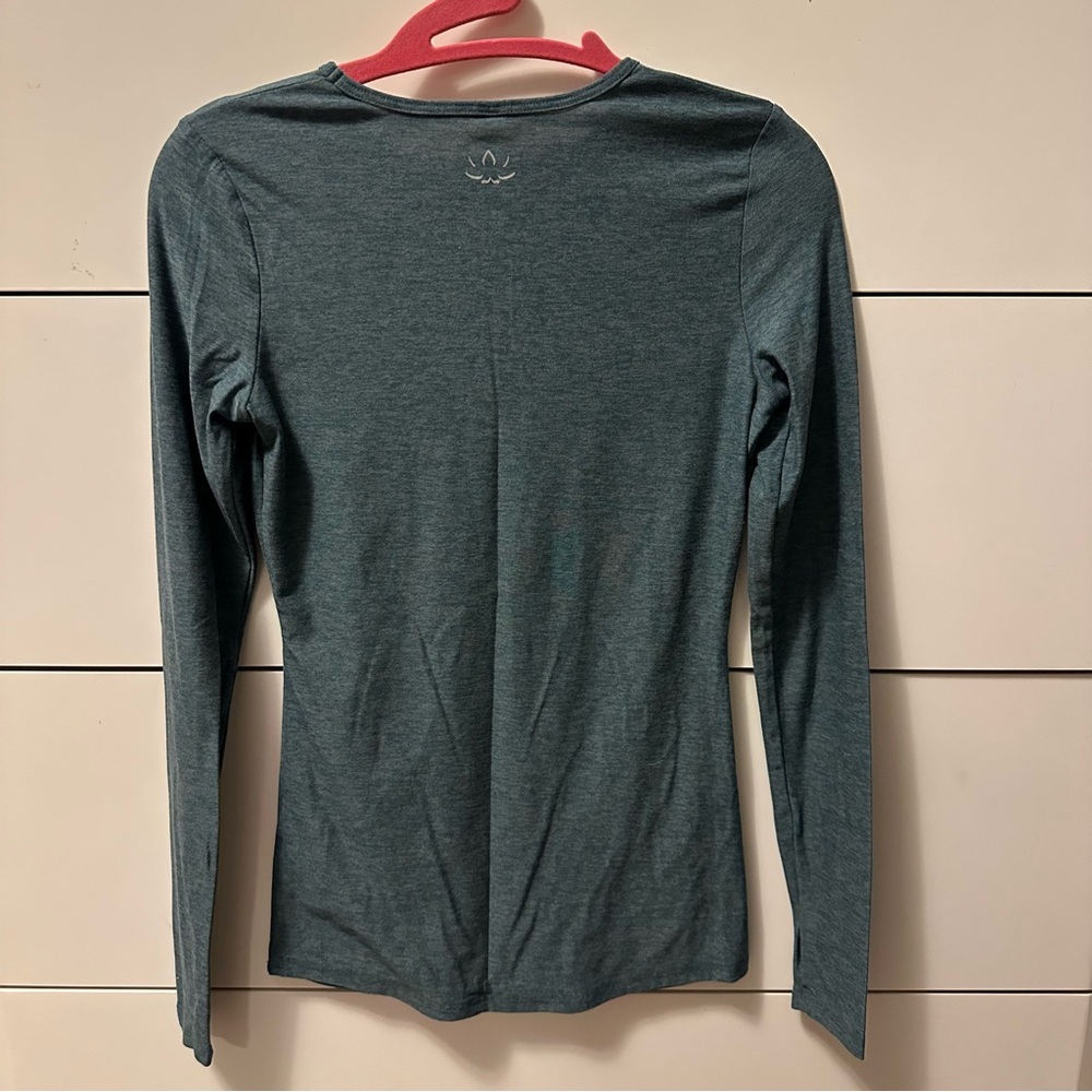 Beyond yoga UPF/SPF long sleeve sun shirt top